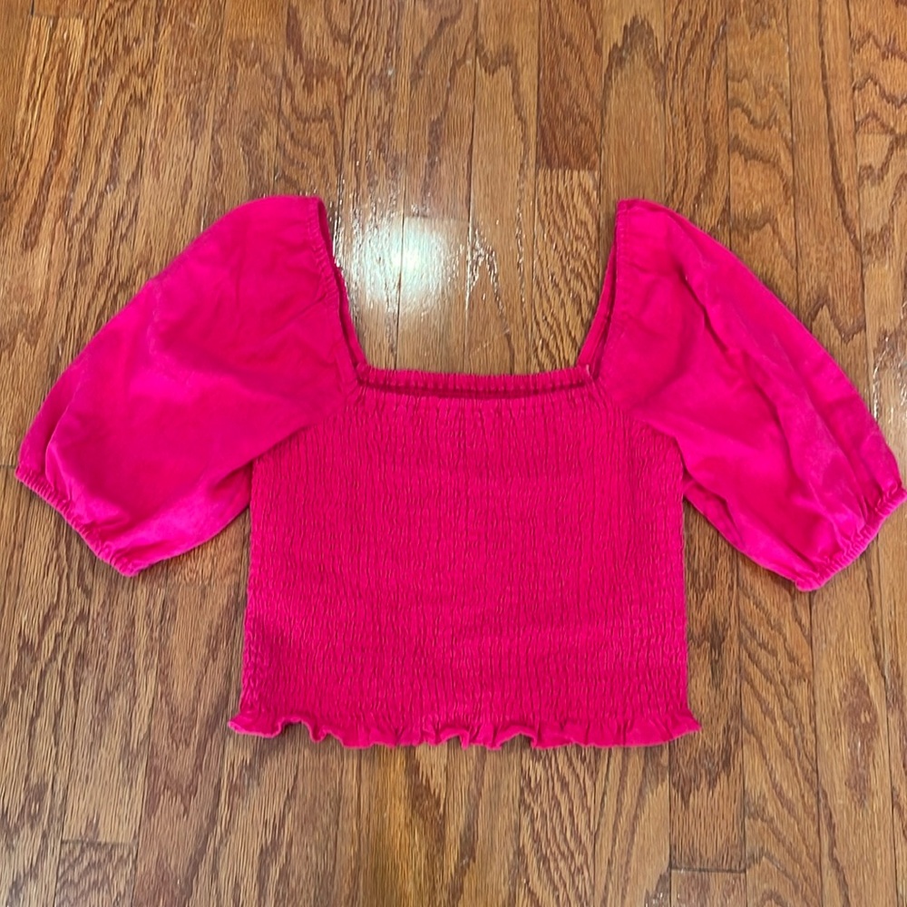 Universal Thread top